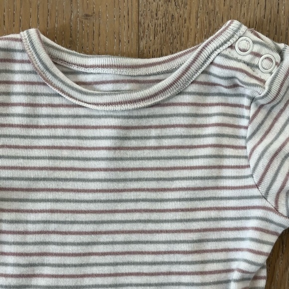 Little Planet Carters 3 piece set sage maroon cardign  0-3 months baby neutral - Picture 3 of 12